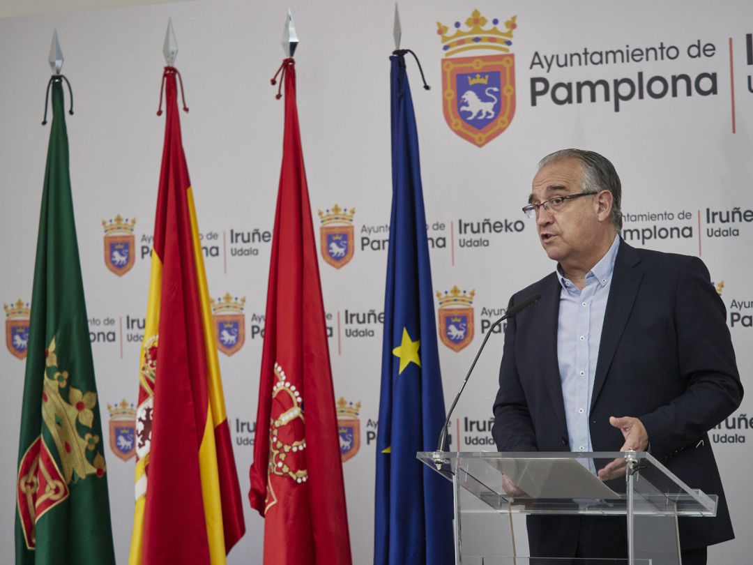 El alcalde de Pamplona, Enrique Maya, en una rueda de prensa. El alcalde de Pamplona, Enrique Maya, en una rueda de prensa.