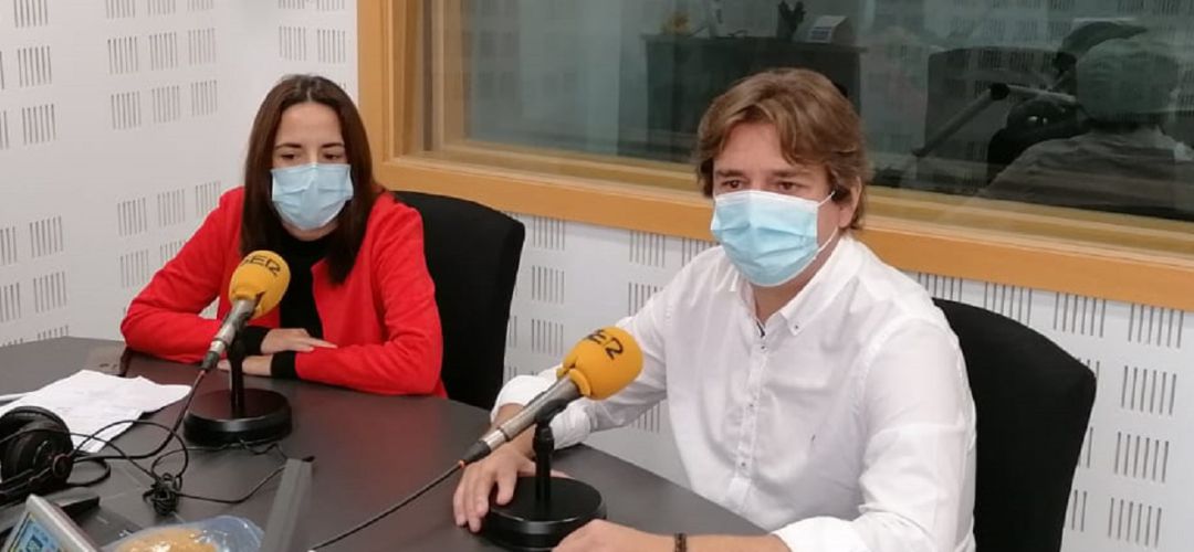 La segunda teniente de alcalde, Mónica Sebastián, y el alcalde de Fuenlabrada, Javier Ayala, durante la entrevista en Hoy por Hoy Madrid Sur La segunda teniente de alcalde, Mónica Sebastián, y el alcalde de Fuenlabrada, Javier Ayala, durante la entrevista en Hoy por Hoy Madrid Sur