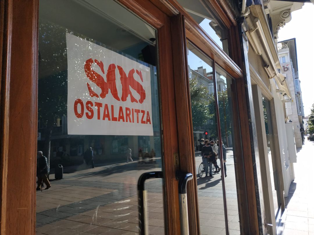 La Ertzaintza cerró la semana pasada varios bares que vendían café para llevar La Ertzaintza cerró la semana pasada varios bares que vendían café para llevar