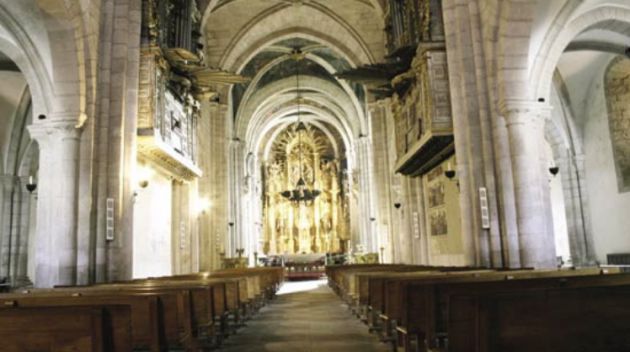 Interior de la catedral de Mondoñedo Interior de la catedral de Mondoñedo