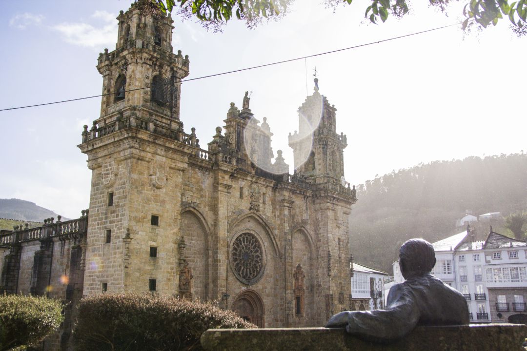 Catedral de Mondoñedo en una imagen de la Diputación de Lugo Catedral de Mondoñedo en una imagen de la Diputación de Lugo