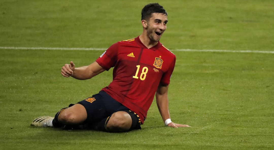 Ferran Torres celebra uno de sus goles a Alemania. Ferran Torres celebra uno de sus goles a Alemania.