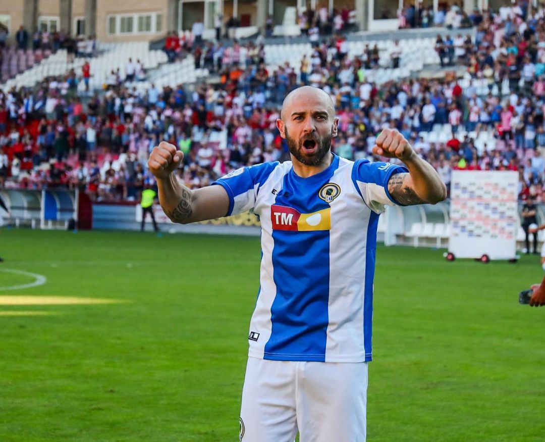 Chechu Flores, con la camiseta del Hércules Chechu Flores, con la camiseta del Hércules