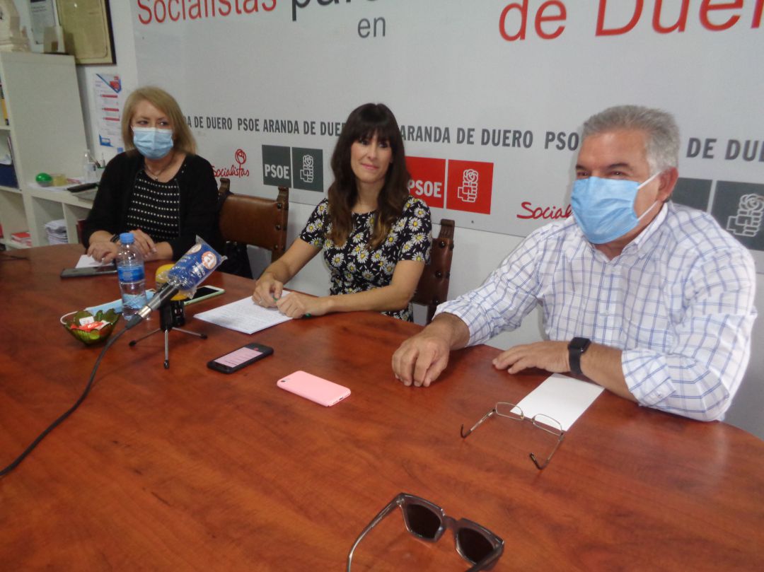 Ildefomso Sanz, Laura Jorge y Amparo Simón, concejales socialistas Ildefomso Sanz, Laura Jorge y Amparo Simón, concejales socialistas