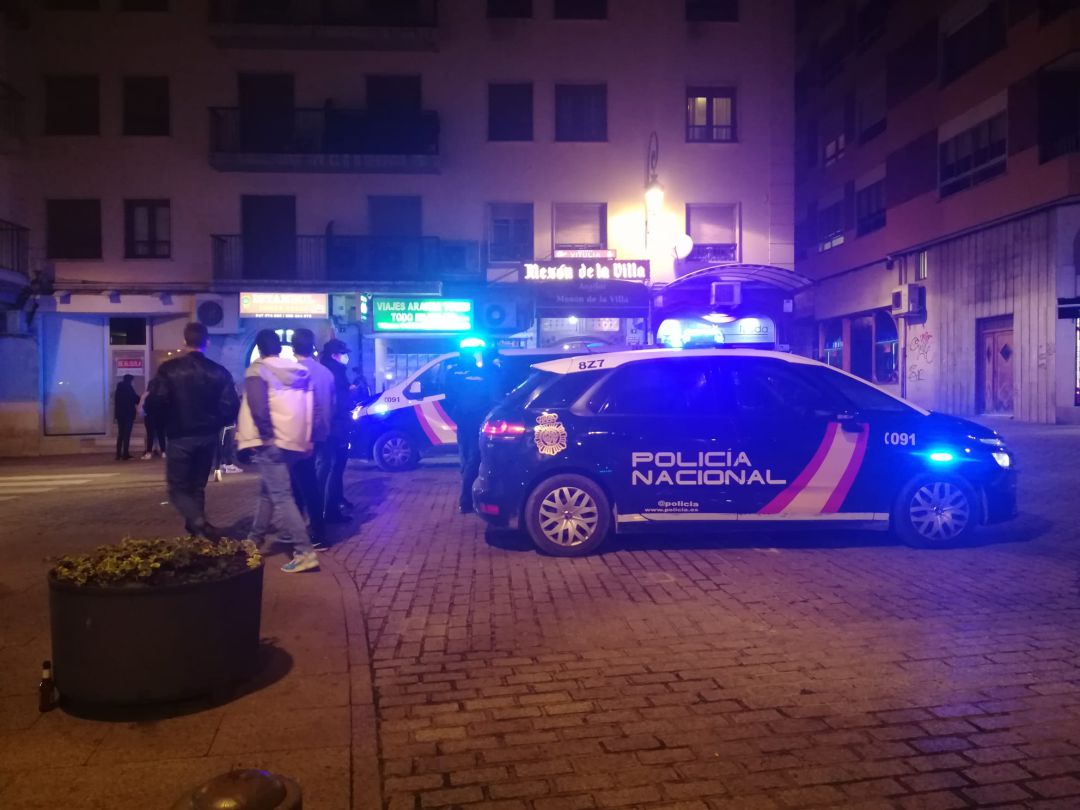 La Policía Nacional estableció un dispositivo esa noche en previsión de posibles altercados La Policía Nacional estableció un dispositivo esa noche en previsión de posibles altercados