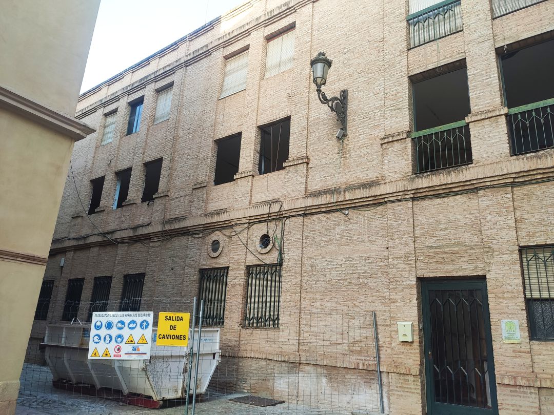 Edificio anexo al ayuntamiento de Linares en obras. Edificio anexo al ayuntamiento de Linares en obras.