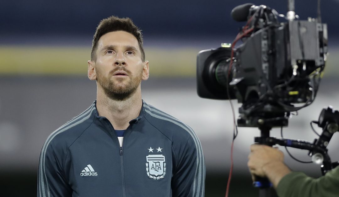 Leo Messi, en uno de los partidos que ha jugado con su selección en el último parón. Leo Messi, en uno de los partidos que ha jugado con su selección en el último parón.