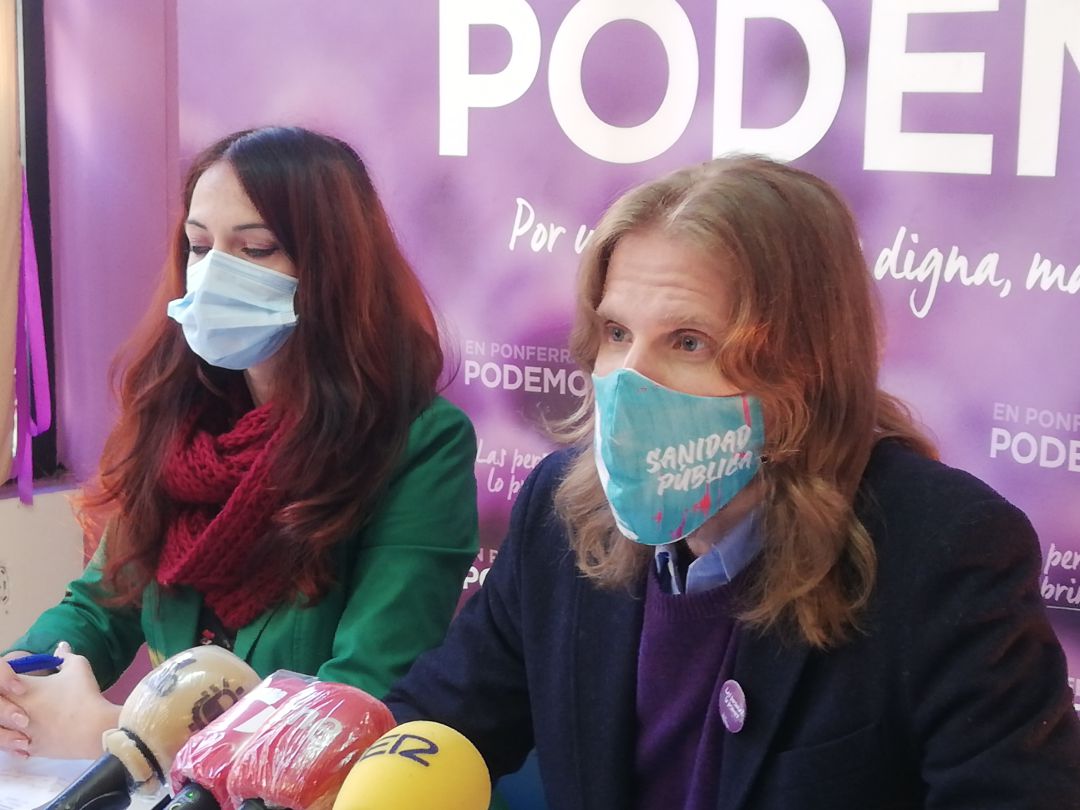 Lorena González y Pablo Fernández de Podemos
Lorena González y Pablo Fernández de Podemos