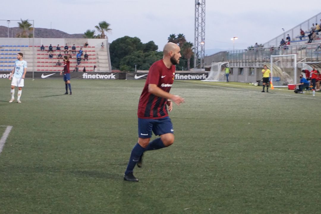 José Antonio Prieto debutó con el Eldense ante el Olimpic de Xàtiva José Antonio Prieto debutó con el Eldense ante el Olimpic de Xàtiva