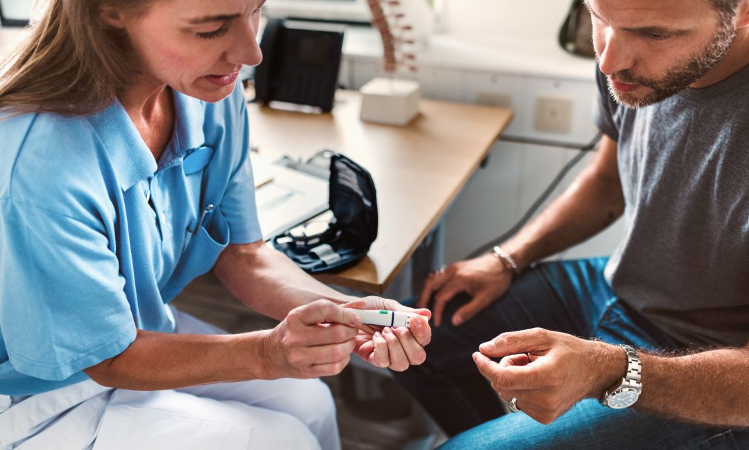 Esta nueva guía del Consejo General de Enfermería y su Instituto Español de Investigación Enfermera recoge todas las claves para mejorar la educación terapéutica al paciente con diabetes tipo 2 Esta nueva guía del Consejo General de Enfermería y su Instituto Español de Investigación Enfermera recoge todas las claves para mejorar la educación terapéutica al paciente con diabetes tipo 2