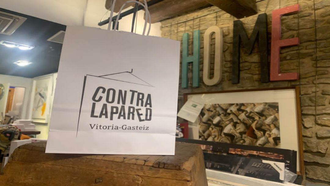 Contra la pared, decoración y regalos originales Contra la pared, decoración y regalos originales