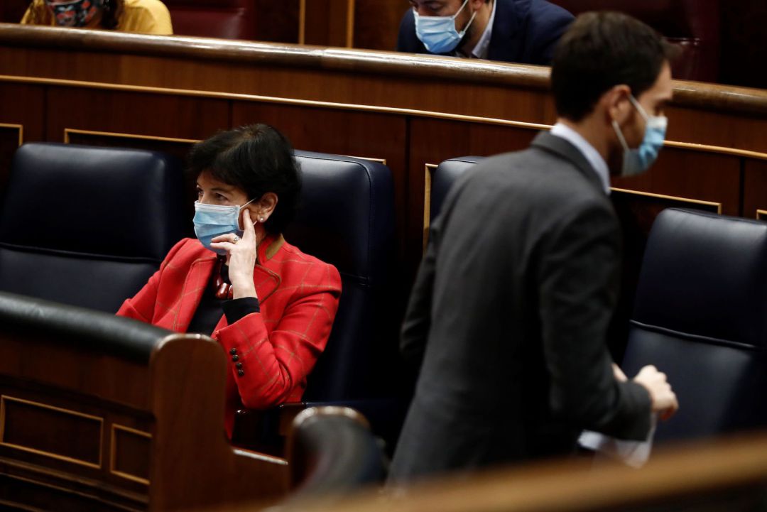 La ministra de Educación, Isabel Celaá, durante el pleno del Congreso que este jueves debate los puntos más polémicos sobre la ley de educación La ministra de Educación, Isabel Celaá, durante el pleno del Congreso que este jueves debate los puntos más polémicos sobre la ley de educación