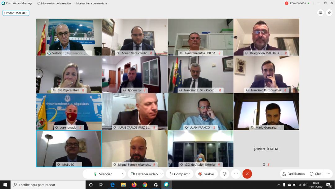 Reunión entre alcaldes y responsables de Exteriores Reunión entre alcaldes y responsables de Exteriores