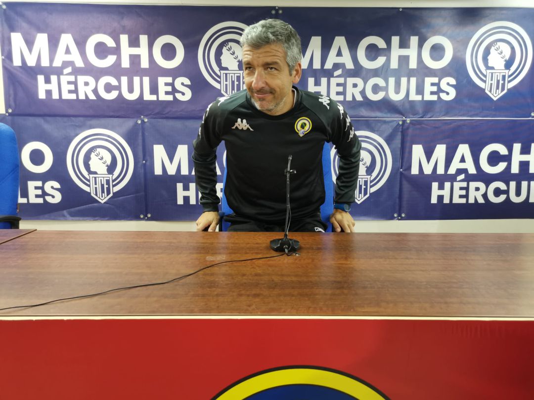 David Cubillo en la sala de prensa del Rico Pérez David Cubillo en la sala de prensa del Rico Pérez