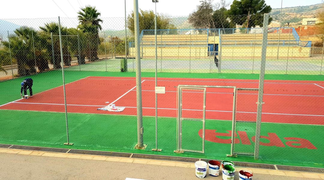 Remodelación de las pistas de tenis de San Crispín Remodelación de las pistas de tenis de San Crispín