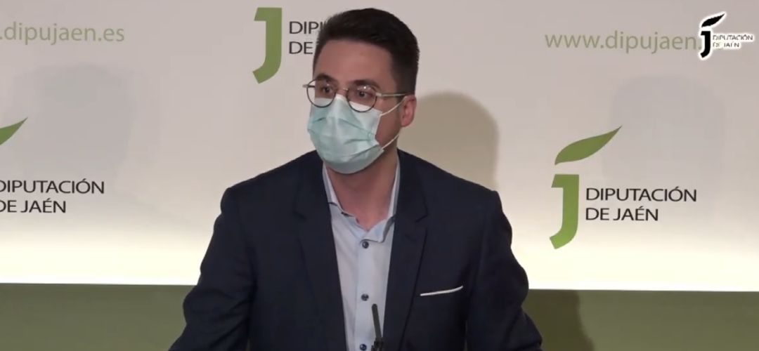 El diputado de Promoción y Turismo, Francisco Javier Lozano, ha presentado la acción 'AOVE Blogger' de forma virtual. El diputado de Promoción y Turismo, Francisco Javier Lozano, ha presentado la acción 'AOVE Blogger' de forma virtual.