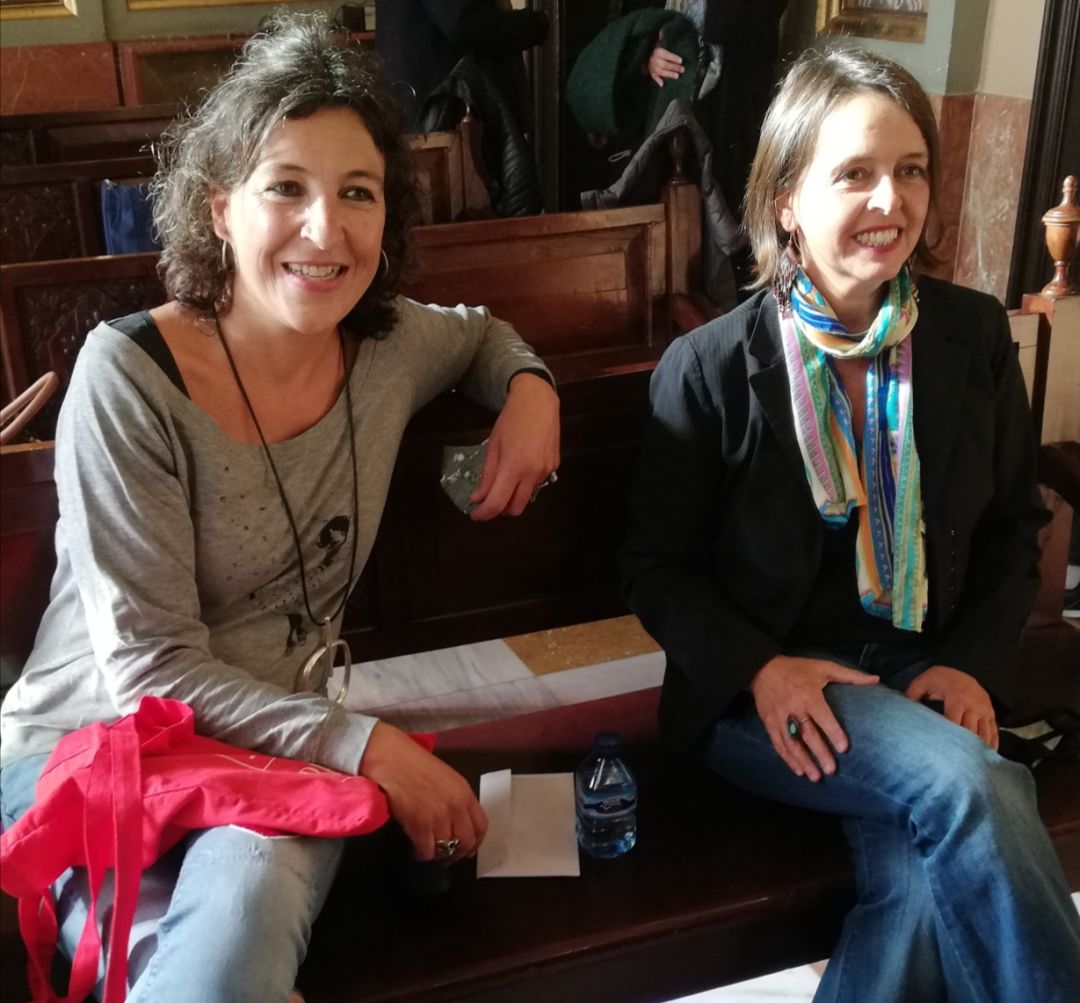 Meritxell Cucurull-Jorba, a l'esquerra, Premi Màrius Torres 2020. I Lourdes Toledo, Premi Josep Vallverdú 2020. Meritxell Cucurull-Jorba, a l'esquerra, Premi Màrius Torres 2020. I Lourdes Toledo, Premi Josep Vallverdú 2020.
