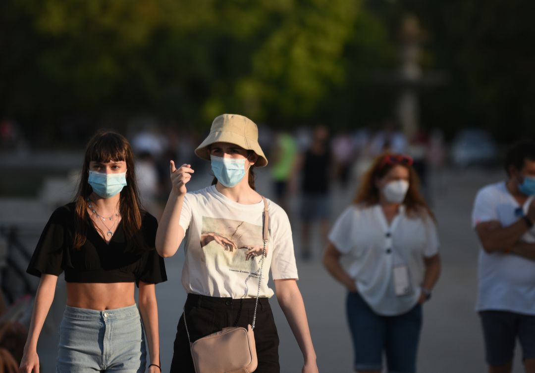 Salud avisa que "no habrá vacaciones" a la hora de adoptar restricciones Salud avisa que "no habrá vacaciones" a la hora de adoptar restricciones