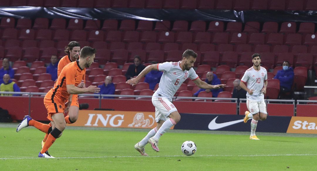 Sergio Canales antes de conseguir el único tanto de la selección española ante Holanda Sergio Canales antes de conseguir el único tanto de la selección española ante Holanda