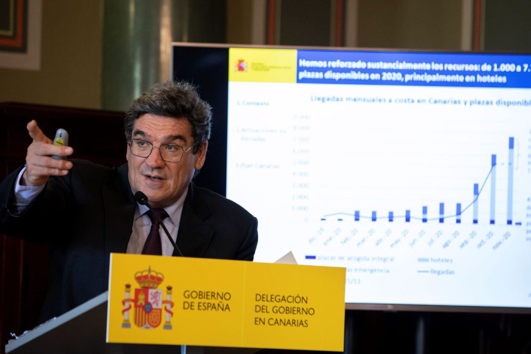 El ministro de Inclusión, Seguridad Social y Migraciones, José Luis Escrivá, presentó este viernes en Las Palmas de Gran Canaria las principales líneas del plan con el que se pretende hacer frente a la crisis migratoria que se vive en Canarias El ministro de Inclusión, Seguridad Social y Migraciones, José Luis Escrivá, presentó este viernes en Las Palmas de Gran Canaria las principales líneas del plan con el que se pretende hacer frente a la crisis migratoria que se vive en Canarias