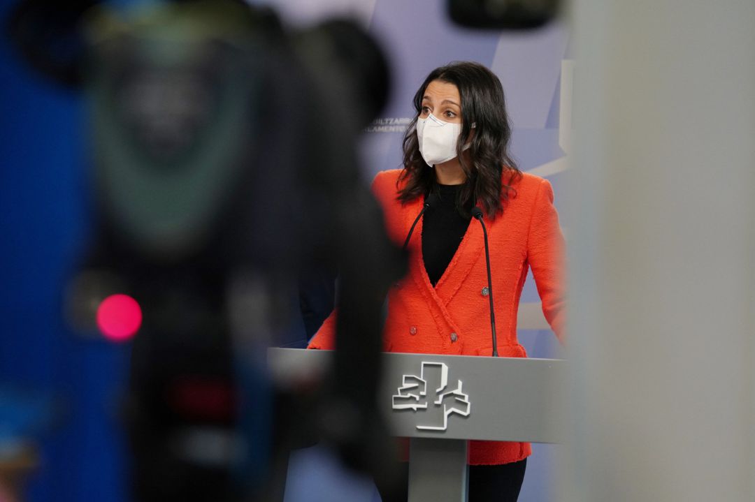 La presidenta de Ciudadanos, Inés Arrimadas, interviene en una rueda de prensa La presidenta de Ciudadanos, Inés Arrimadas, interviene en una rueda de prensa
