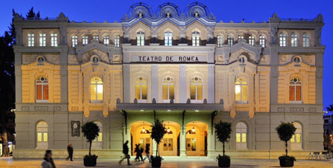 Fachada del Teatro Romea de Murcia Fachada del Teatro Romea de Murcia