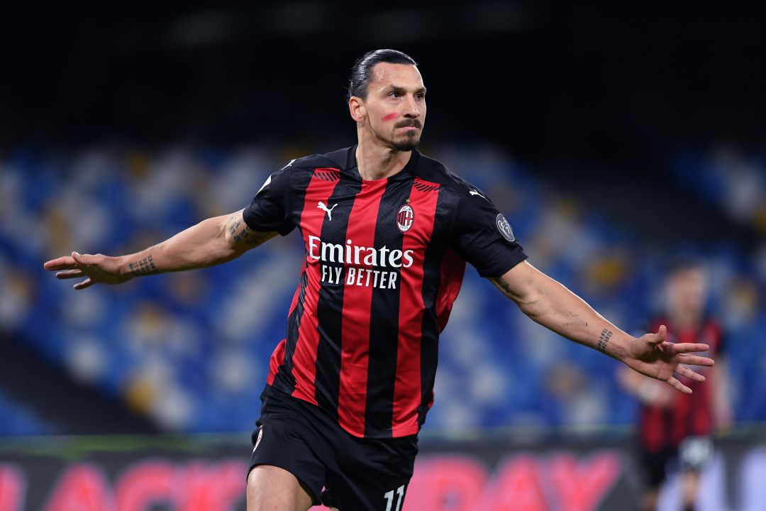 Ibrahimovic celebra su gol ante el Nápoles. Ibrahimovic celebra su gol ante el Nápoles.