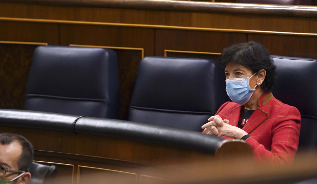 La ministra de Educación y Formación Profesional, Isabel Celaá, durante una sesión plenaria en el Congreso de los Diputados La ministra de Educación y Formación Profesional, Isabel Celaá, durante una sesión plenaria en el Congreso de los Diputados