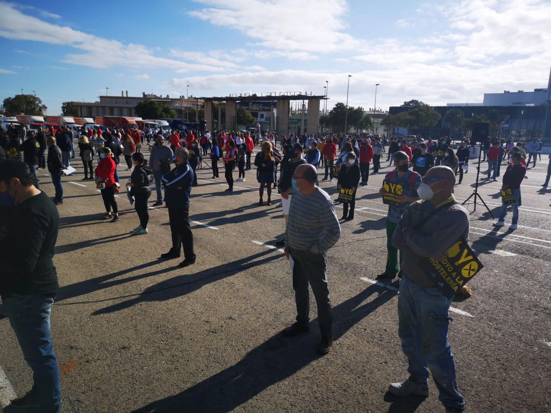 Protesta de los hosteleros lorquinos, que concluyó en el Huerto de la Rueda Protesta de los hosteleros lorquinos, que concluyó en el Huerto de la Rueda