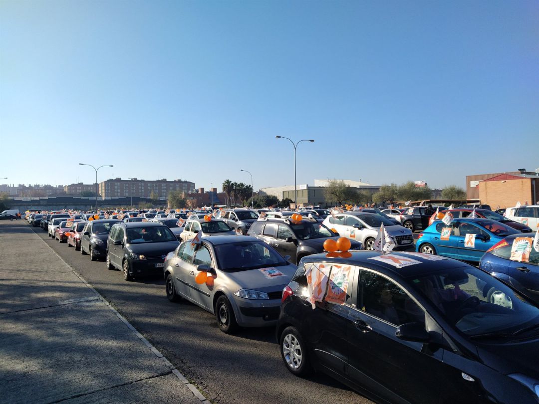 Enseñanza concertada reclama una ley de Educación "consencuada" que no suprima la libertad de elegir centros educativos. Manifestación en Zaragoza Enseñanza concertada reclama una ley de Educación "consencuada" que no suprima la libertad de elegir centros educativos. Manifestación en Zaragoza