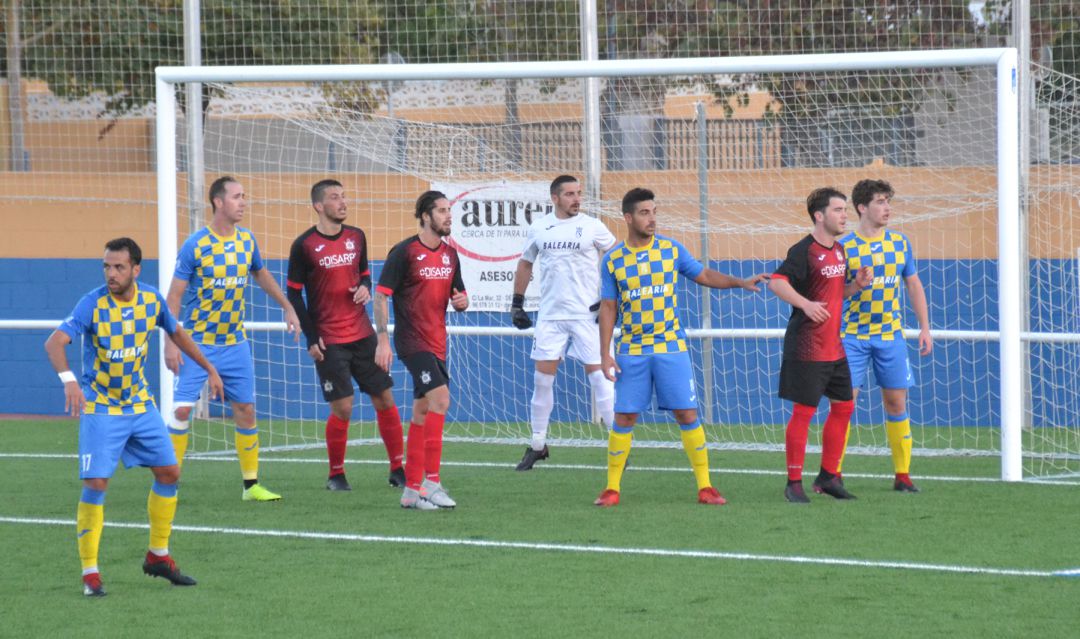 Defensa dianense frente al Portuarios. Defensa dianense frente al Portuarios.
