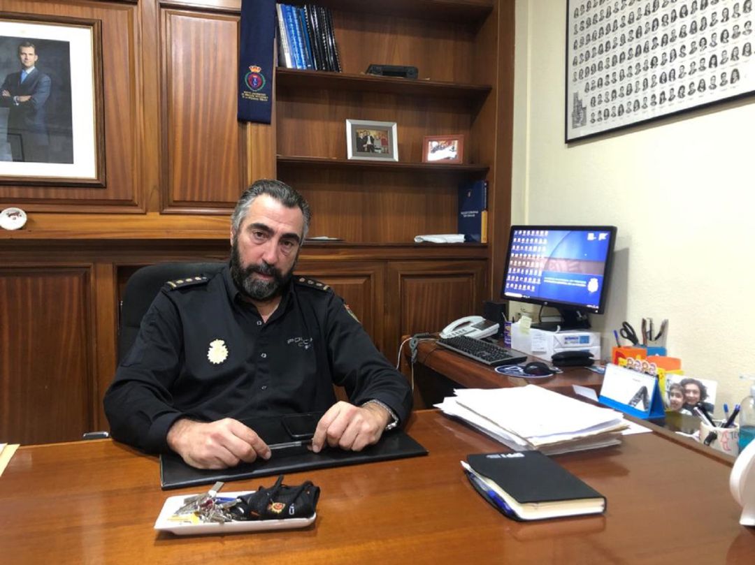 El comisario Victoriano Martínez Ortega en su despacho El comisario Victoriano Martínez Ortega en su despacho