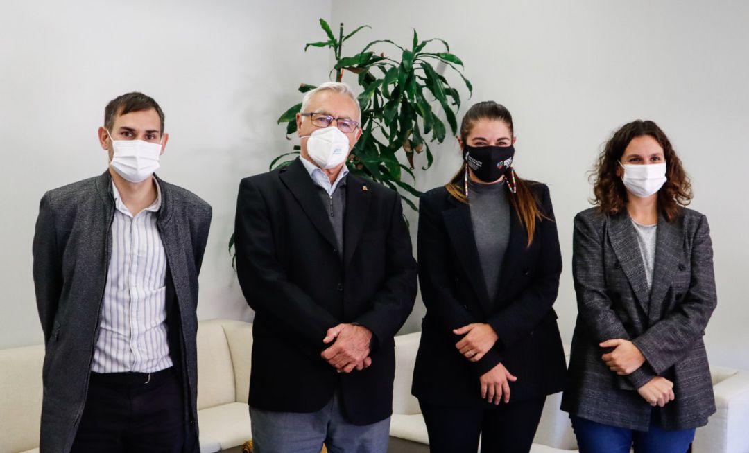 Sergi Campillo, vicealcalde de València, Joan Ribó, alcalde de València, Mireia Mollà, consellera de Transición Ecológica, y Paula Tuzón, Secretaria Autonómica Sergi Campillo, vicealcalde de València, Joan Ribó, alcalde de València, Mireia Mollà, consellera de Transición Ecológica, y Paula Tuzón, Secretaria Autonómica