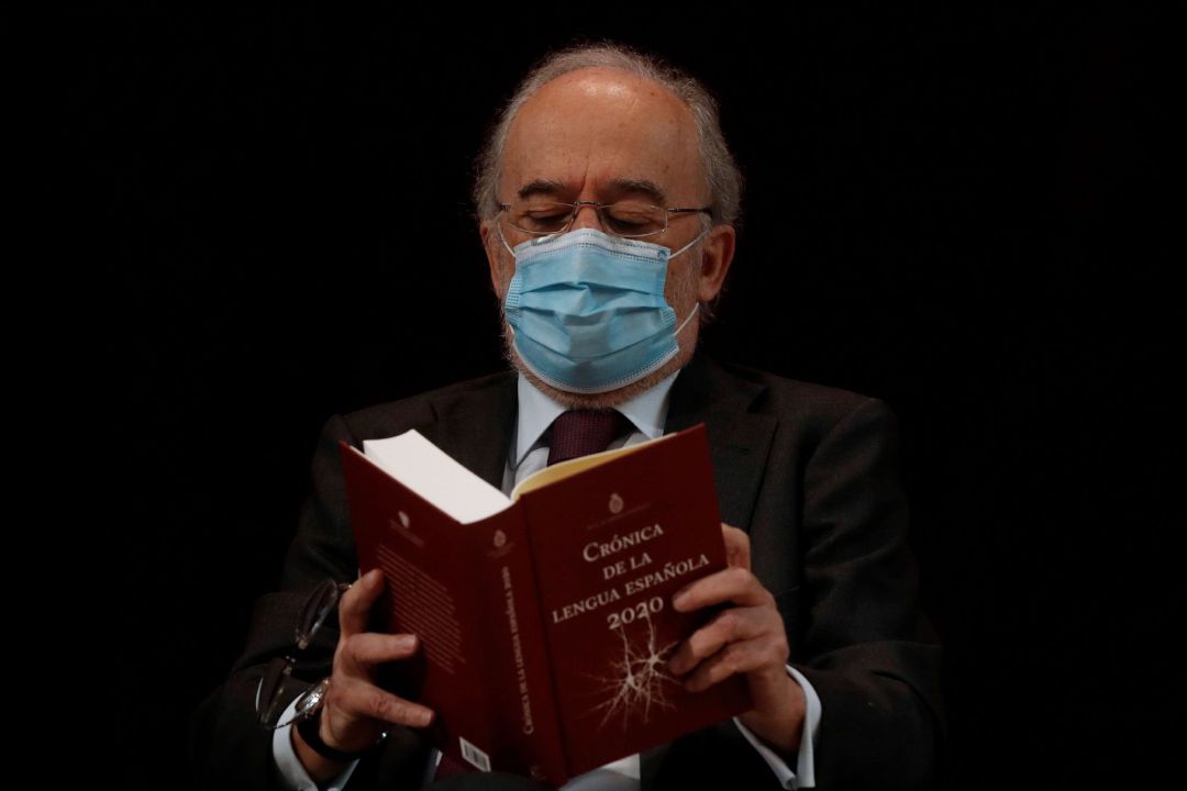 El director de la RAE, Santiago Muñoz Machado, durante la presentación de la Crónica de la Lengua española 2020, hoy en la sede de la Academia. El director de la RAE, Santiago Muñoz Machado, durante la presentación de la Crónica de la Lengua española 2020, hoy en la sede de la Academia.