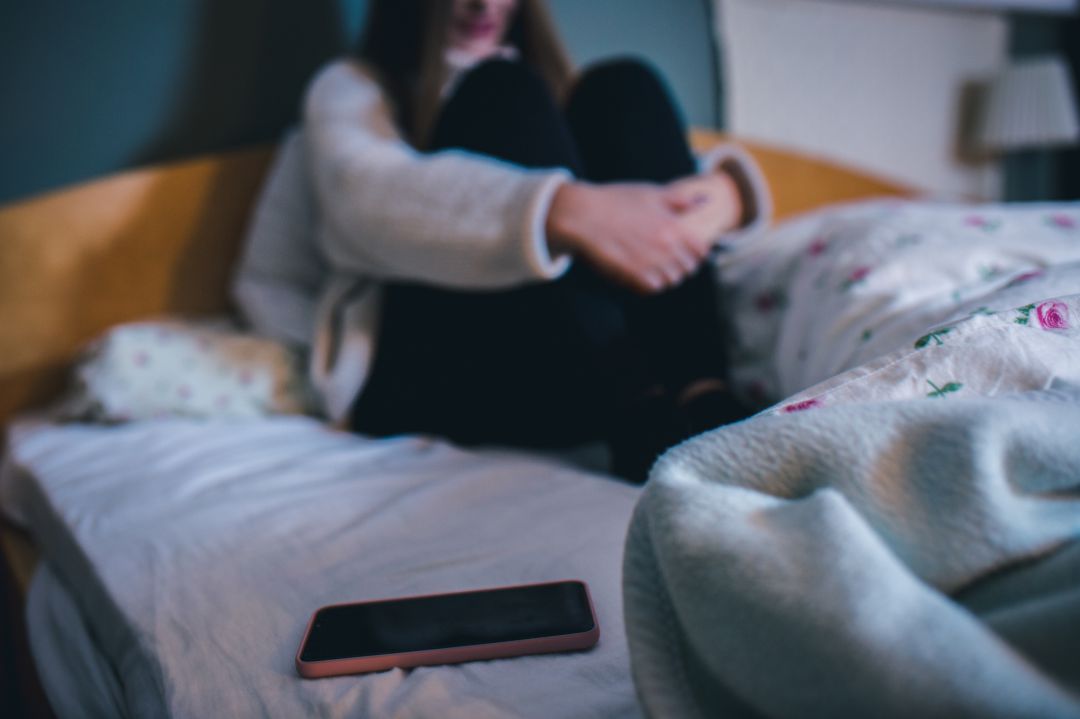 El control y acoso a través del móvil afecta a adolescentes y jóvenes El control y acoso a través del móvil afecta a adolescentes y jóvenes