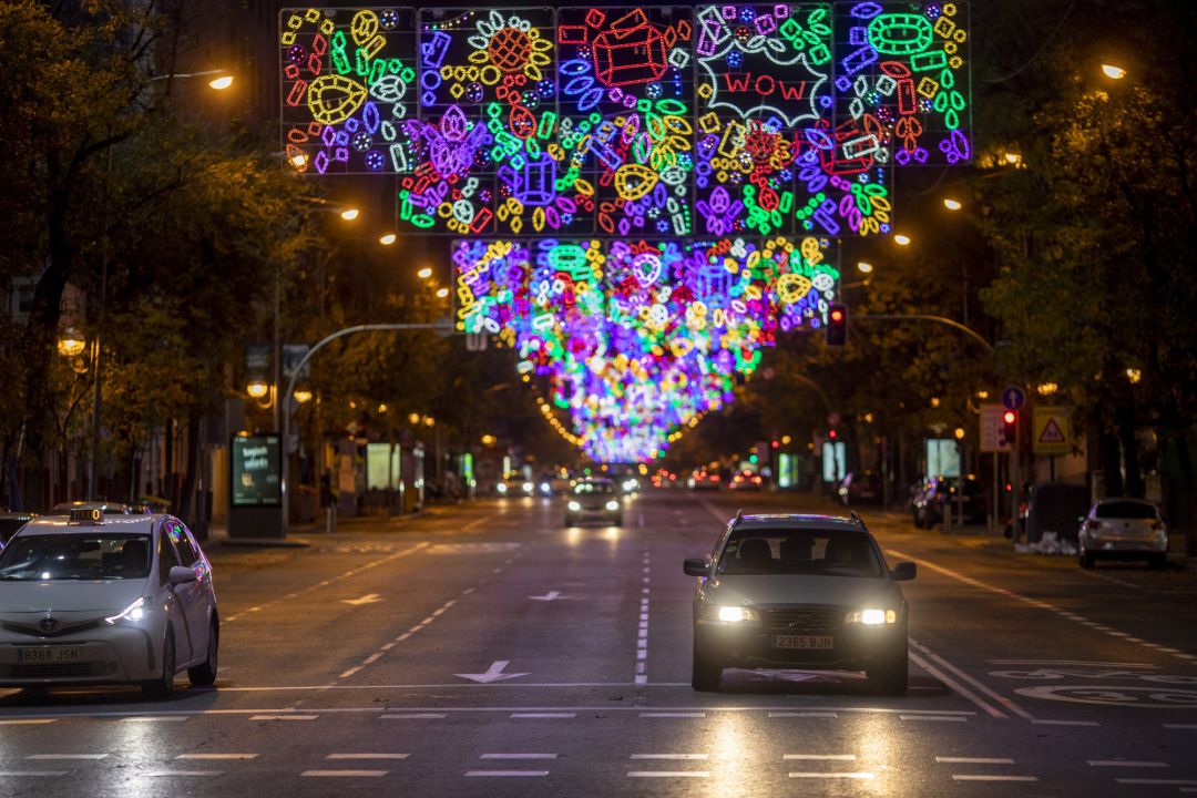 Iluminación navideña en la calle Goya de Madrid. Iluminación navideña en la calle Goya de Madrid.