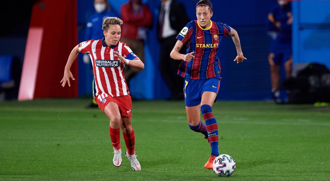 Jennifer Hermoso (dcha.), junto a Amanda Sampedro en un Barcelona - Atlético. Jennifer Hermoso (dcha.), junto a Amanda Sampedro en un Barcelona - Atlético.