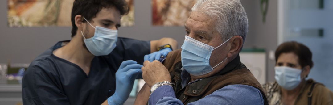 Imagen de archivo de la vacunación contra la gripe Imagen de archivo de la vacunación contra la gripe