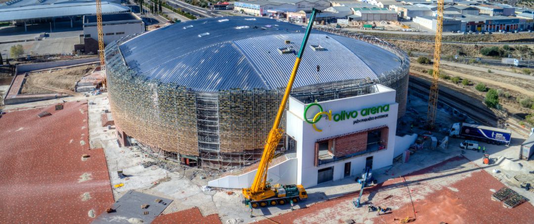 Vista aérea del Olivo Arena, aún en obras. Vista aérea del Olivo Arena, aún en obras.