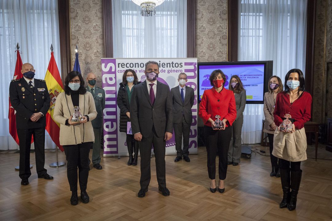 El delegado del Gobierno en Madrid preside el acto de entrega de Reconocimientos “Meninas 2020” contra la violencia de género El delegado del Gobierno en Madrid preside el acto de entrega de Reconocimientos “Meninas 2020” contra la violencia de género