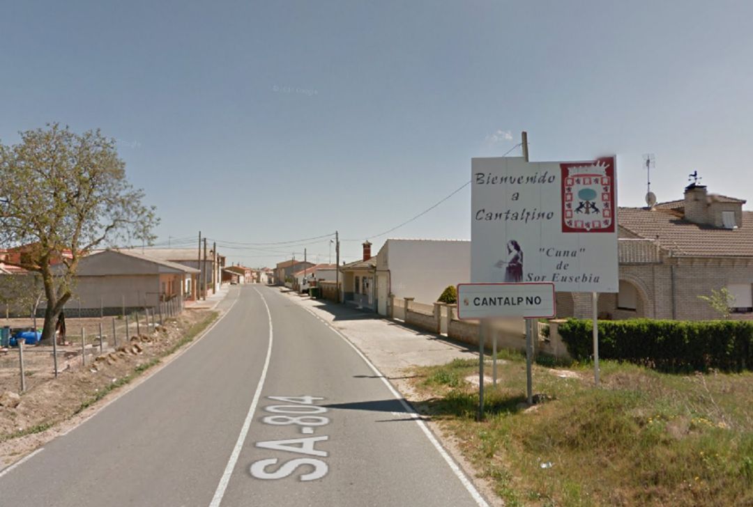 Acceso al municipio salmantino de Cantalpino. Acceso al municipio salmantino de Cantalpino.
