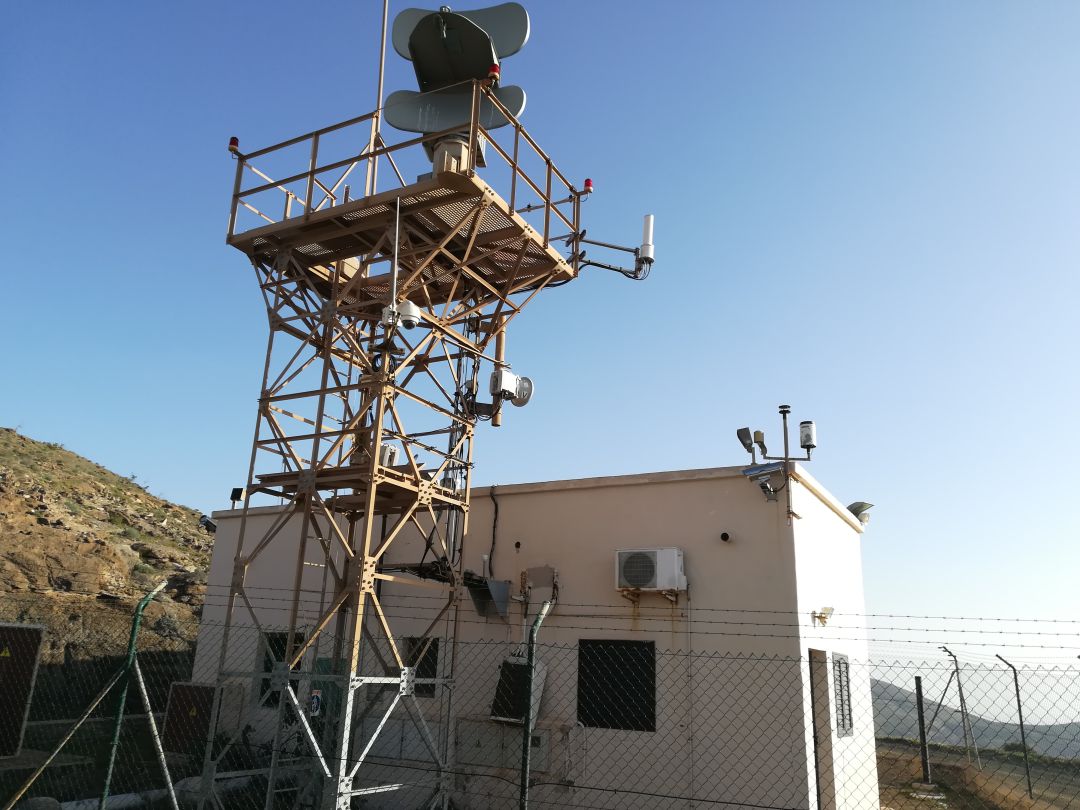 Foto del Radar del SIVE de Montaña Mina, en San Bartolomé. Foto del Radar del SIVE de Montaña Mina, en San Bartolomé.