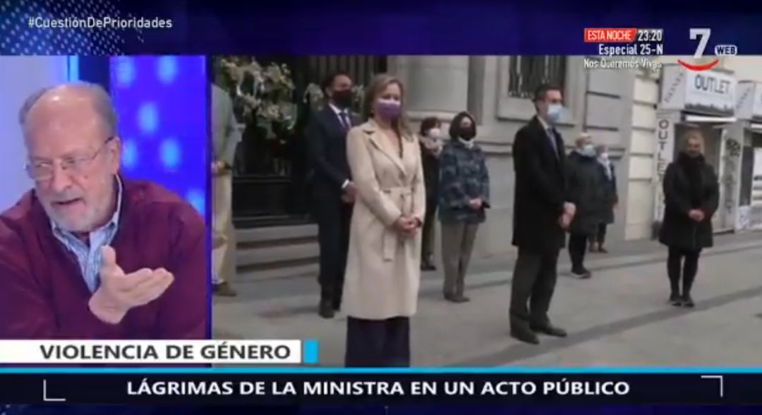 El exalcade de Valladolid, Javier León De la Riva, tacha de "numerito las lágrimas de Irene Montero durante un debate en la televisión regional. El exalcade de Valladolid, Javier León De la Riva, tacha de "numerito las lágrimas de Irene Montero durante un debate en la televisión regional.