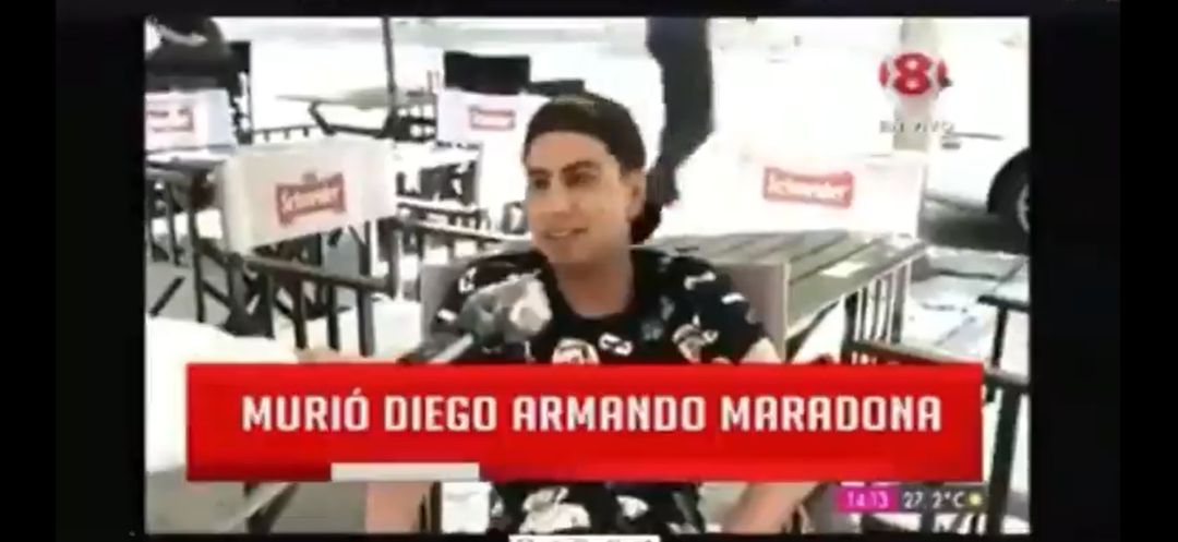 Un joven contesta a una encuesta sobre la muerte de Maradona. Un joven contesta a una encuesta sobre la muerte de Maradona.