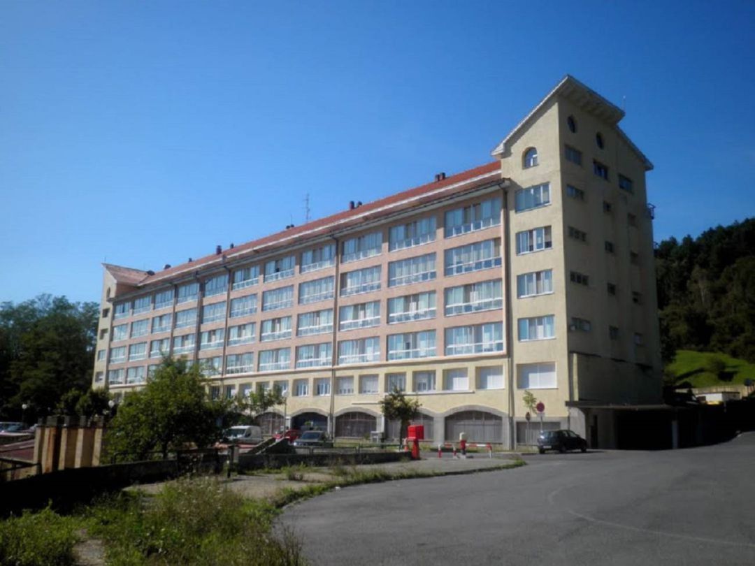 El hospital Santa Marina limita las visitas. El hospital Santa Marina limita las visitas.