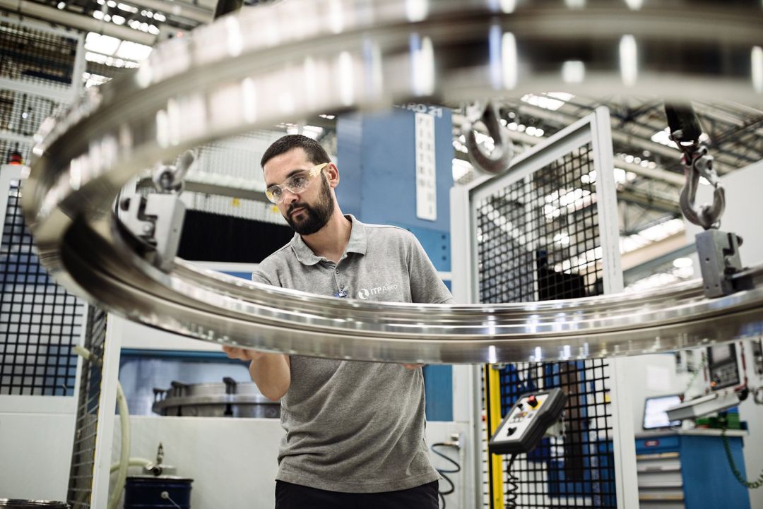 Un trabajador de ITP Aero, en una imagen de archivo Un trabajador de ITP Aero, en una imagen de archivo