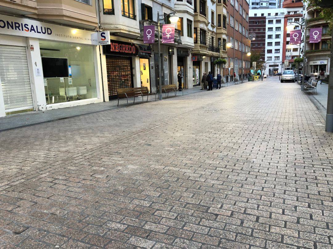 Imagen de la céntrica calle Toribio Etxebarria, la popular 'Dos de Mayo', esta misma mañana Imagen de la céntrica calle Toribio Etxebarria, la popular 'Dos de Mayo', esta misma mañana