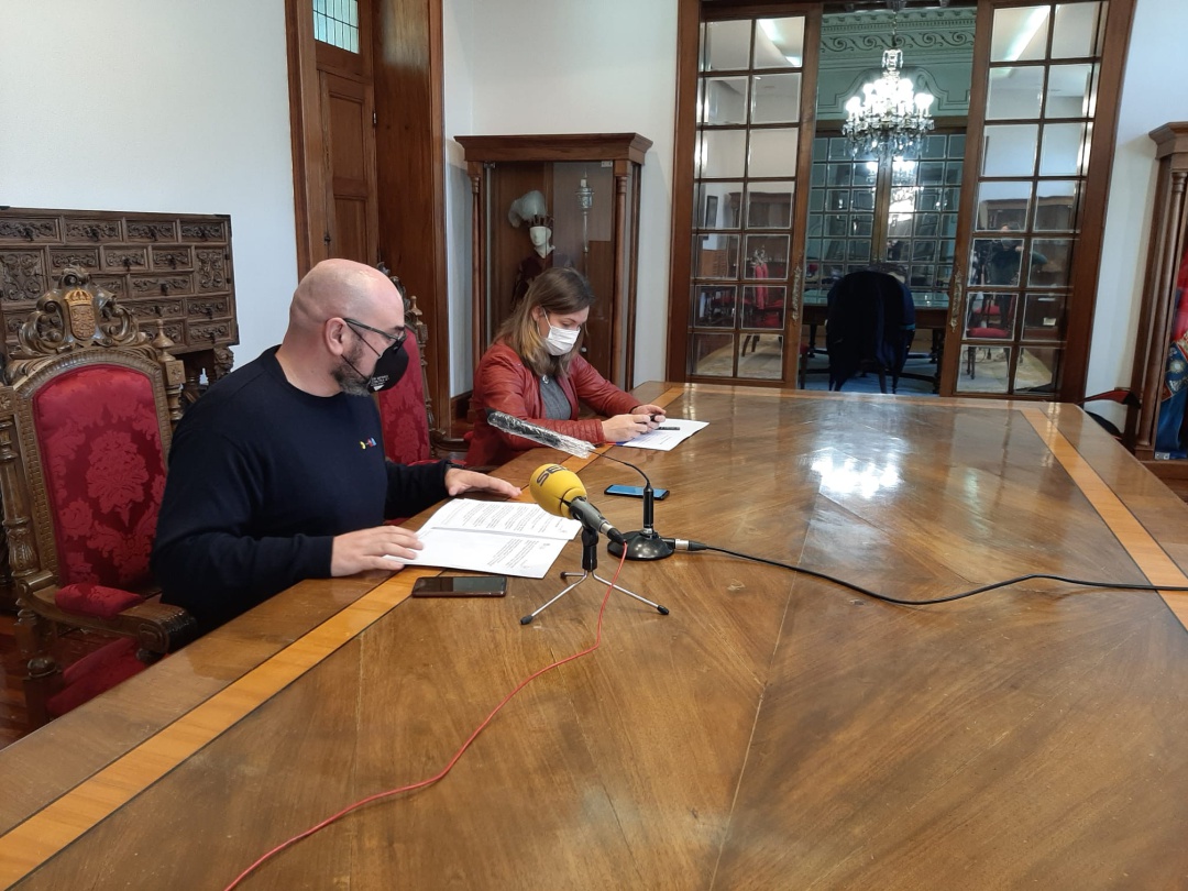 Rueda de prensa de Efrén Castro y Pilar García Porto en la Diputación de Lugo. Rueda de prensa de Efrén Castro y Pilar García Porto en la Diputación de Lugo.