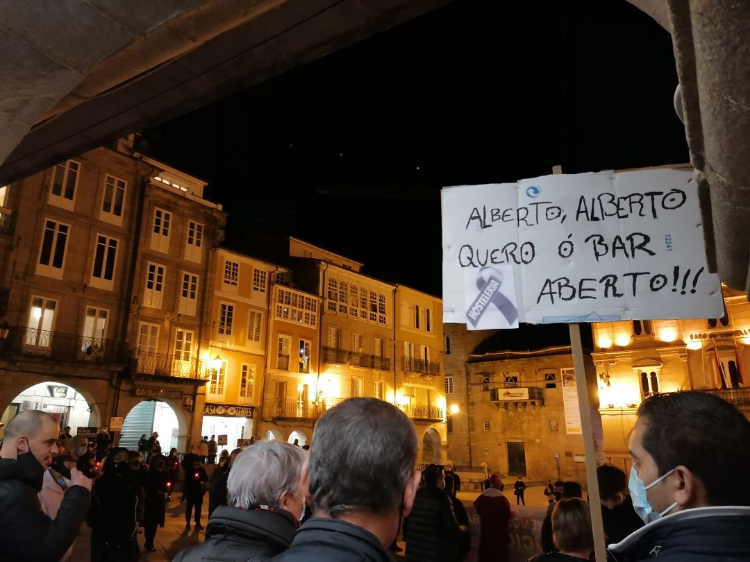 Una de las concentraciones del sector hostelero ourensano contra las restricciones de la Xunta Una de las concentraciones del sector hostelero ourensano contra las restricciones de la Xunta