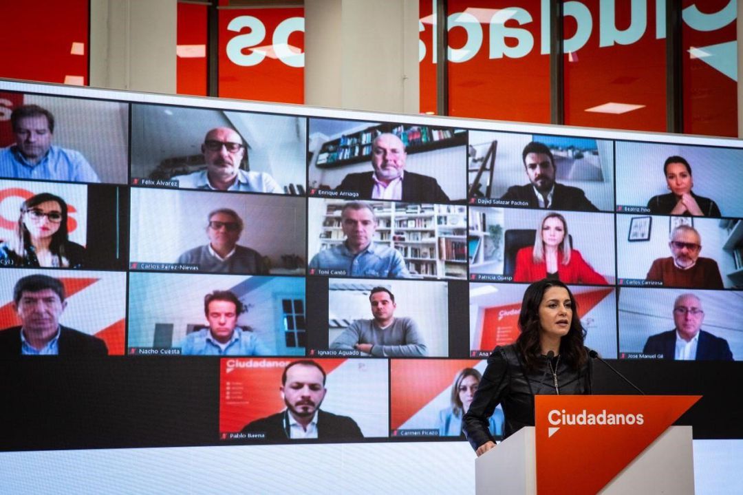 La coordinadora y portavoz de Cs Baleares, Patricia Guasp, asiste a la reunión telemática con la presidenta de la formación, Inés Arrimadas, y el resto de coordinadores autonómicos
La coordinadora y portavoz de Cs Baleares, Patricia Guasp, asiste a la reunión telemática con la presidenta de la formación, Inés Arrimadas, y el resto de coordinadores autonómicos